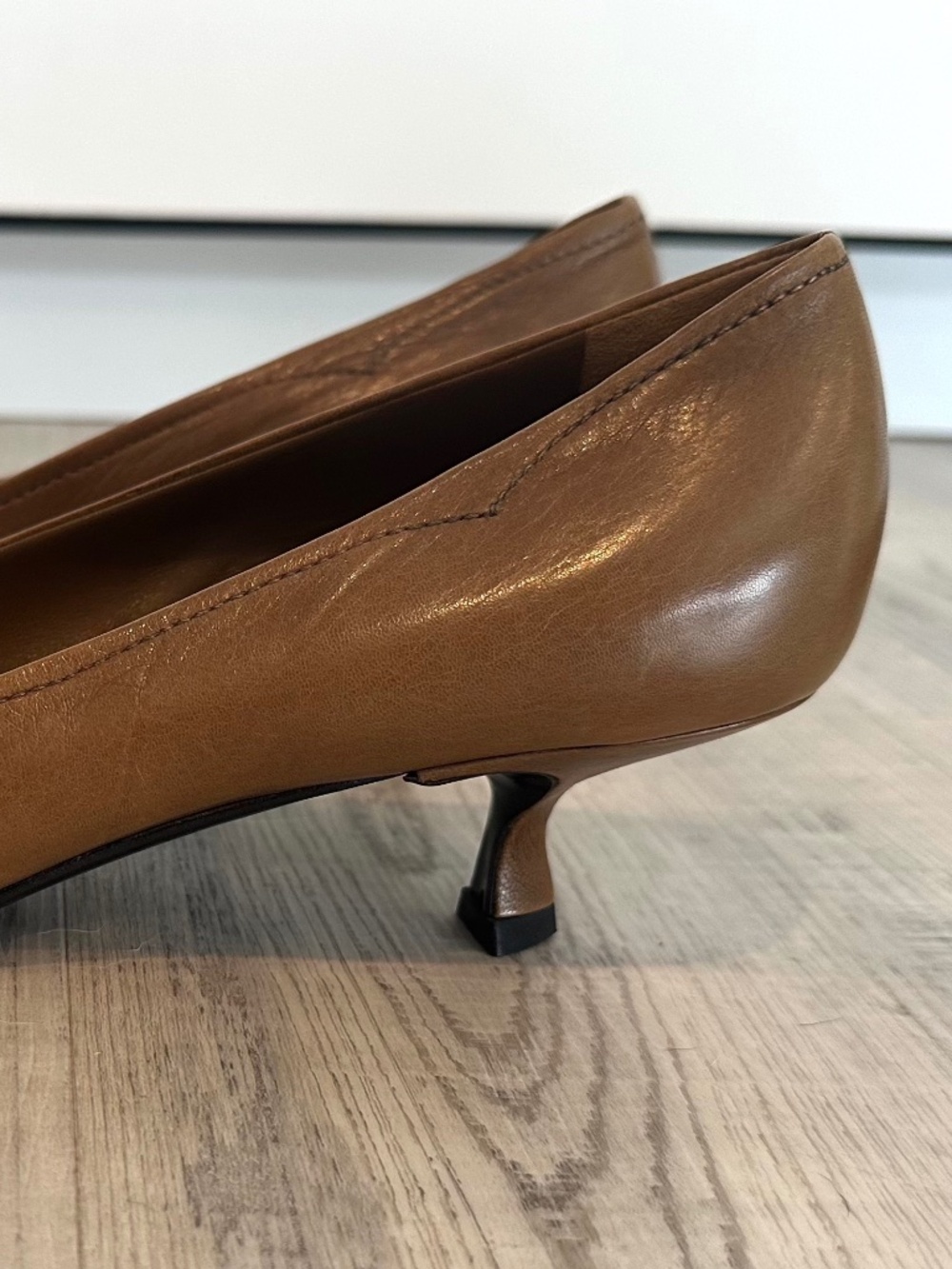 Vintage Prada Leather Pointed Toe Buckle Pumps, 38.5 (NEVER WORN!) - Picture 7 of 8